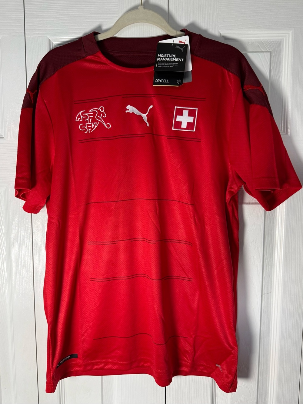 Switzerland Puma Home Red Jersey Men's Shirt Size L 2020 Euros - New With Tags